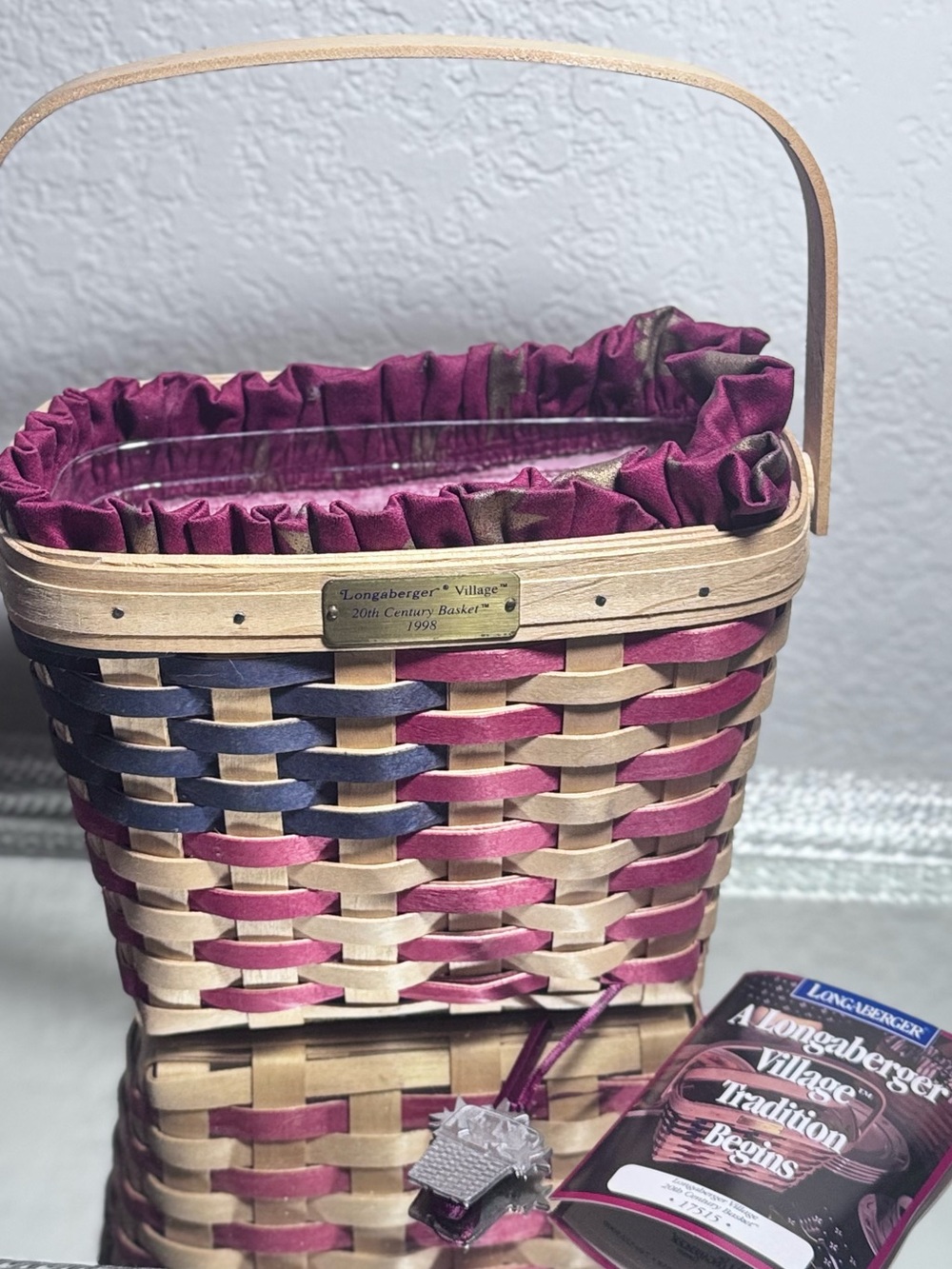 Longaberger 1998 25th Anniversary Basket American Flag w/liner, insert, charm